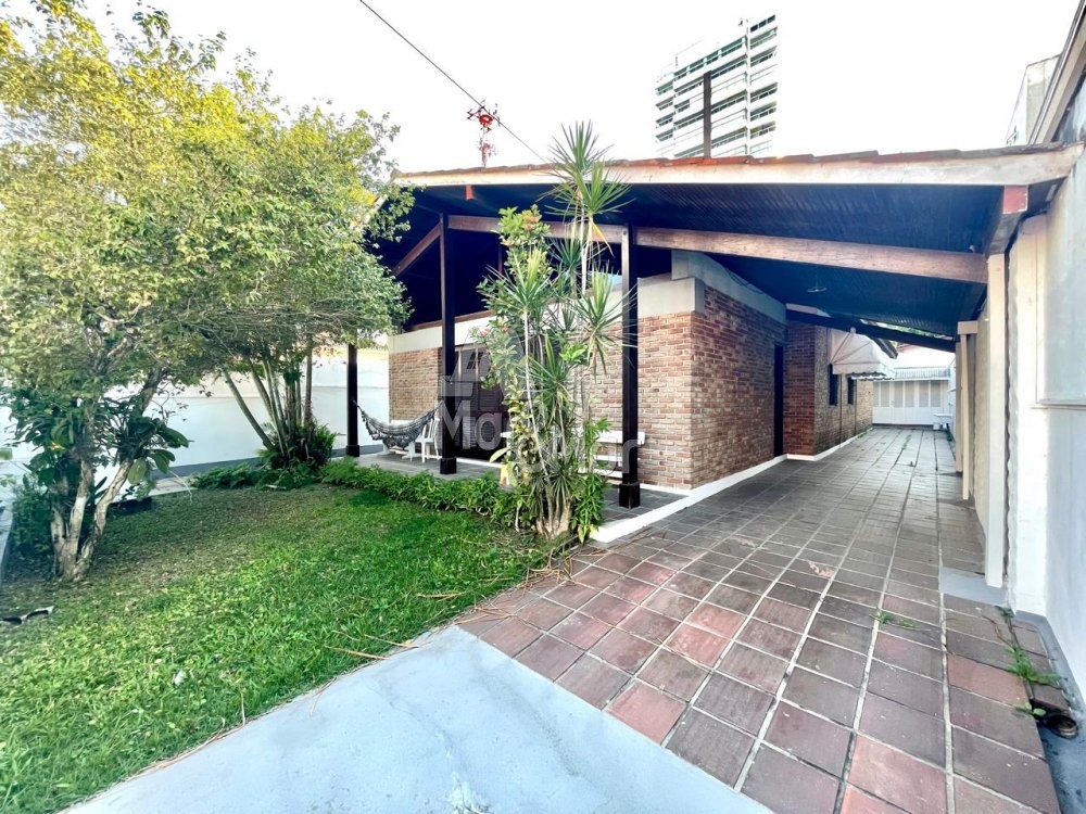 Casa  venda  no Jardim Las Palmas - Guaruj, SP. Imveis